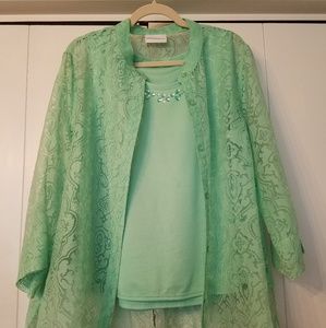$10 --> Alfred Dunner Blouse